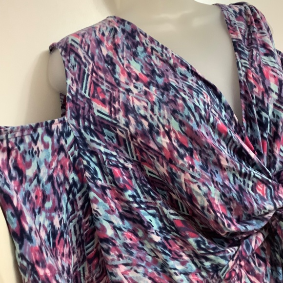 NWT Catherine cold shoulder dress 4x - Picture 5 of 7